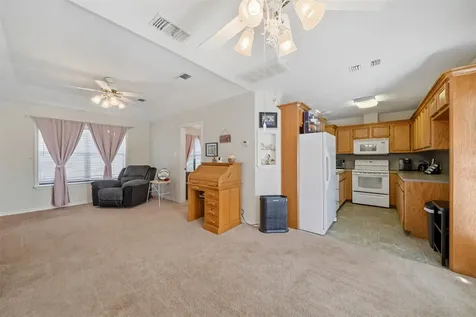 1152 Mcnutt Road Franklin TX 77856