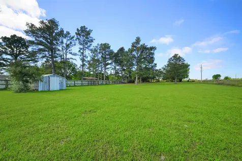 1152 Mcnutt Road Franklin TX 77856