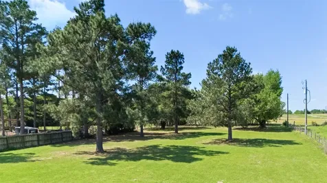 1152 Mcnutt Road Franklin TX 77856