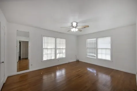 211 15th Street Hempstead TX 77445