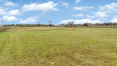 1813 County Road 610 Dayton TX 77535