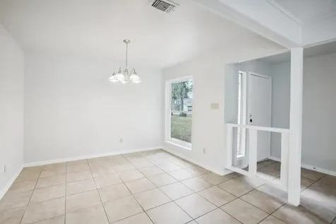 1602 Chestnut Ridge Road Kingwood TX 77339