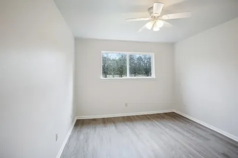 1602 Chestnut Ridge Road Kingwood TX 77339