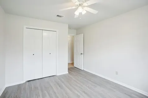 1602 Chestnut Ridge Road Kingwood TX 77339