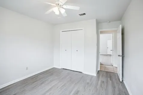 1602 Chestnut Ridge Road Kingwood TX 77339