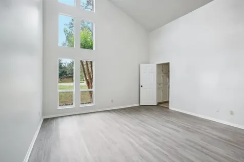 1602 Chestnut Ridge Road Kingwood TX 77339