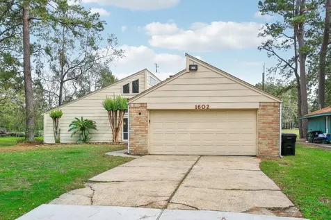 1602 Chestnut Ridge Road Kingwood TX 77339