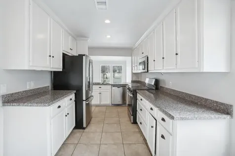 1602 Chestnut Ridge Road Kingwood TX 77339