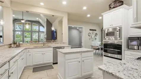 2501 Cedar Path Court Friendswood TX 77546