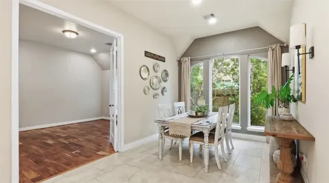 2501 Cedar Path Court Friendswood TX 77546