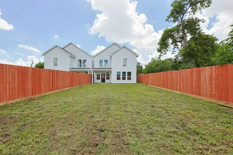 7411 Charlie Street Houston TX 77088