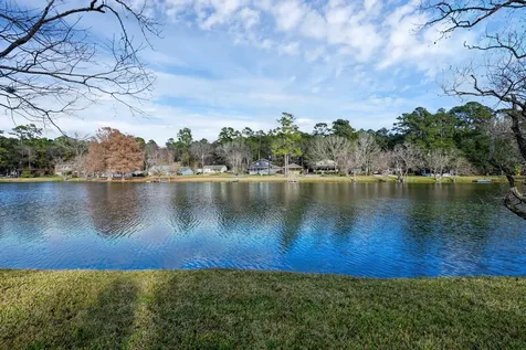 1500 W Pine Lake Circle Conroe TX 77316