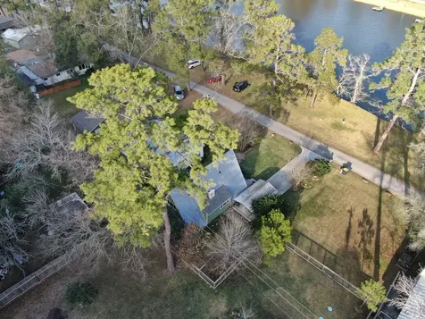 1500 W Pine Lake Circle Conroe TX 77316