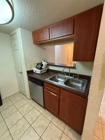 8100 Creekbend Drive 149 Houston TX 77071