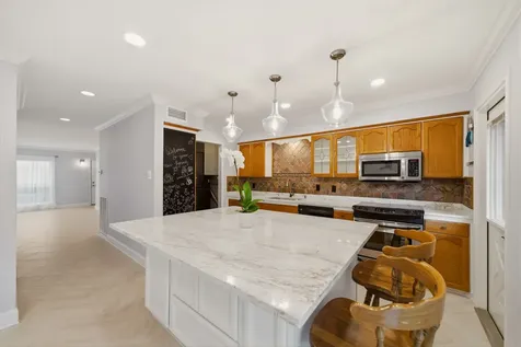 6452 Burgoyne Road 100 Houston TX 77057