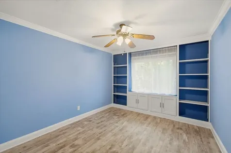 6452 Burgoyne Road 100 Houston TX 77057