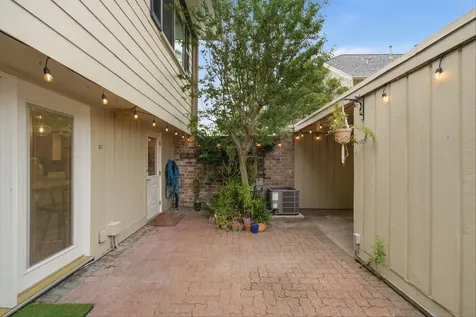 6452 Burgoyne Road 100 Houston TX 77057