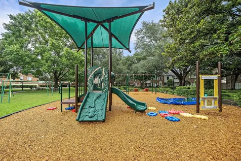 6452 Burgoyne Road 100 Houston TX 77057