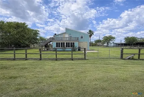 488 Alamo Beach Avenue Port Lavaca TX 77979
