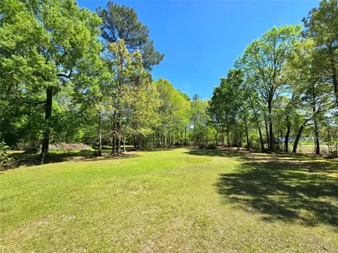 620 Easy Street Cleveland TX 77327