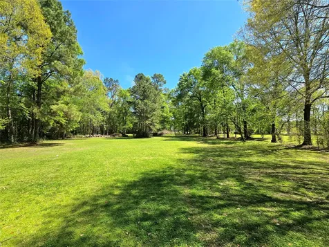620 Easy Street Cleveland TX 77327