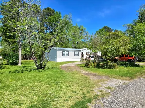 620 Easy Street Cleveland TX 77327