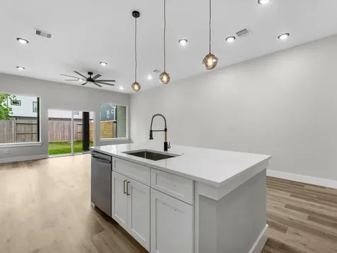 991 South Lane Houston TX 77088
