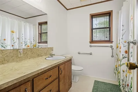 130 Elm Street Flatonia TX 78941