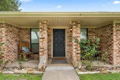130 Elm Street Flatonia TX 78941