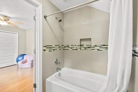 43 Hickory Oak Drive The Woodlands TX 77381