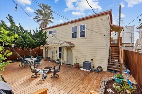 1725 Avenue O Rear Galveston TX 77550