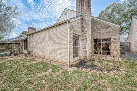 12127 Carriage Hill Drive Houston TX 77077