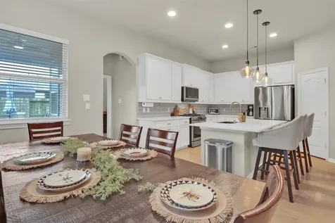 8406 Hunters Cliff Drive Baytown TX 77521