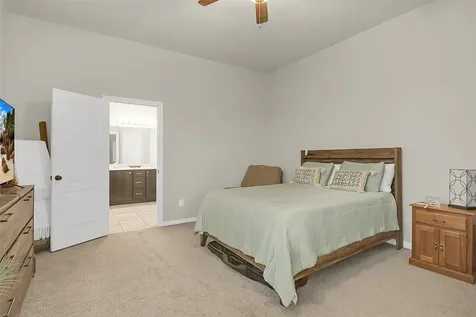 8406 Hunters Cliff Drive Baytown TX 77521