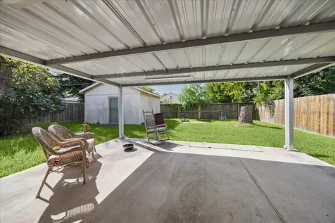5618 Sweetbriar Street Houston TX 77017