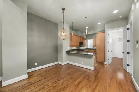 1604 White Street Houston TX 77007