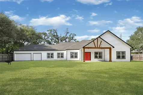 7045 Cayton Street Houston TX 77061
