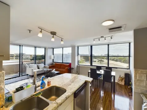 3525 Sage Road 403 Houston TX 77056