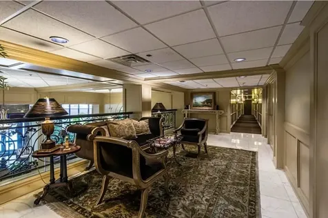 3525 Sage Road 403 Houston TX 77056