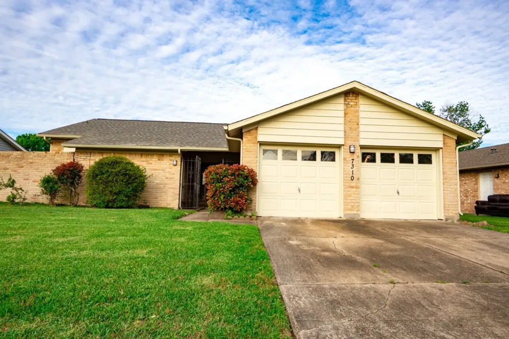 7310 Westbranch Drive Houston TX 77072
