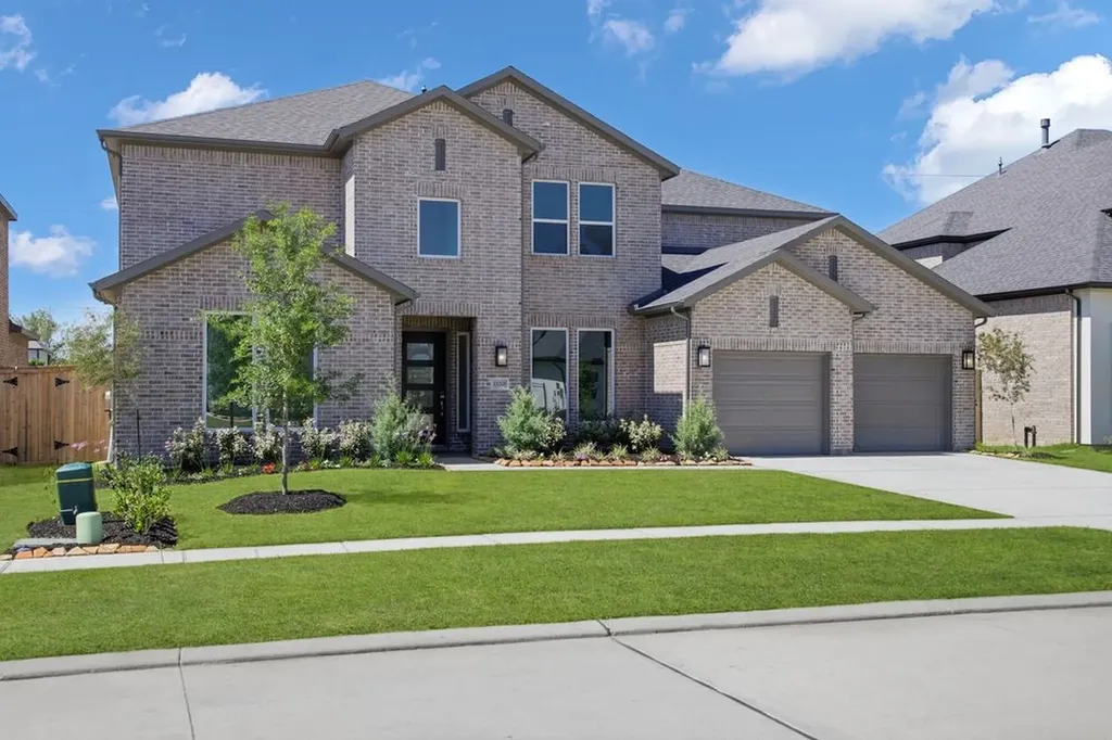 1532 River Point Drive Friendswood TX 77546
