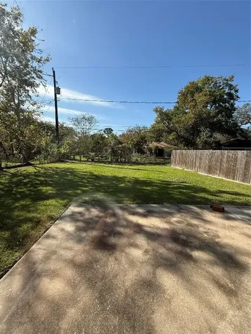 406 Gardenia Street Lake Jackson TX 77566
