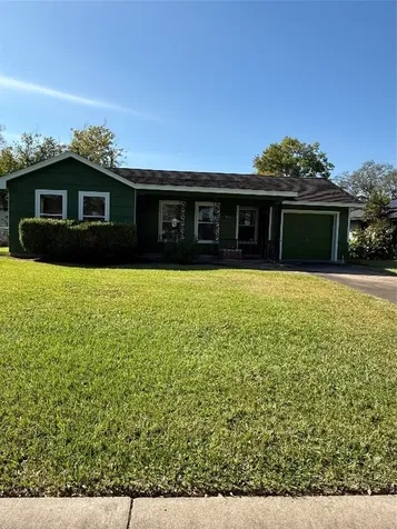 406 Gardenia Street Lake Jackson TX 77566