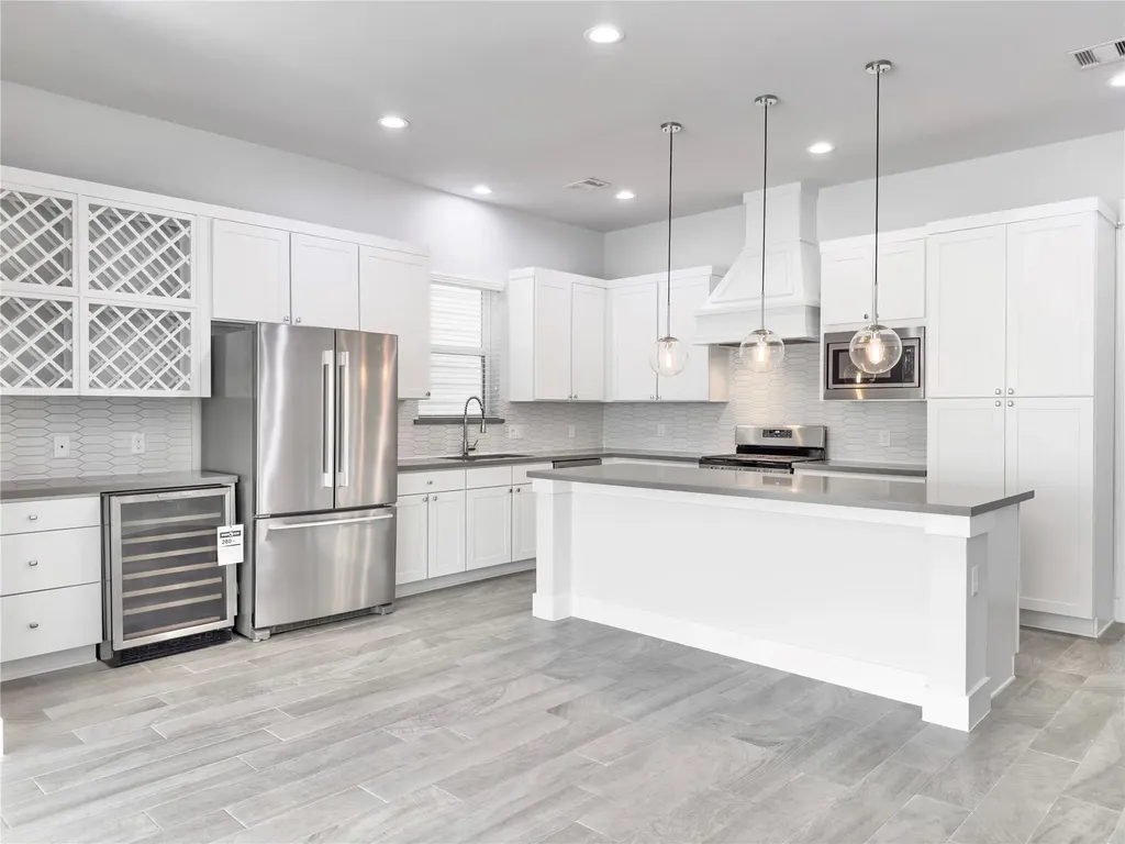 1602 Westside Gardens Lane Houston TX 77055