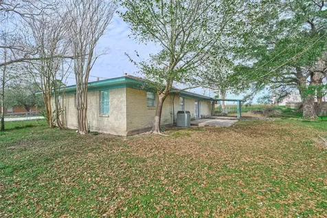 203 Paul Knox Street Huntsville TX 77320