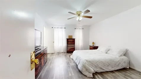 7106 Bayou Crest Drive Houston TX 77088