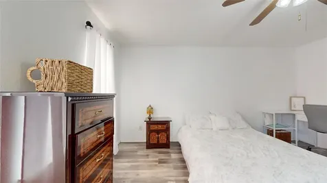 7106 Bayou Crest Drive Houston TX 77088