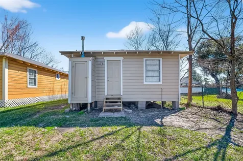 3807 Love Street Houston TX 77026