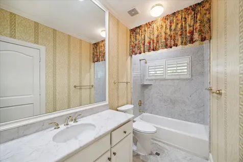 38 Scotsmoor Court Sugar Land TX 77479