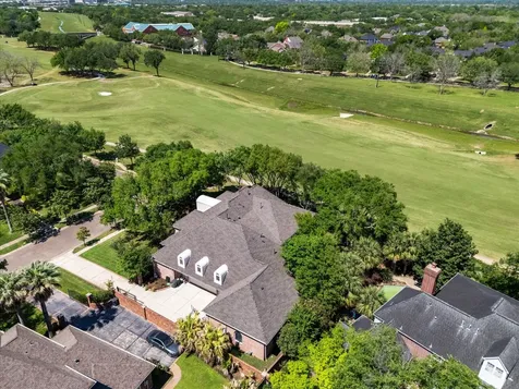 38 Scotsmoor Court Sugar Land TX 77479